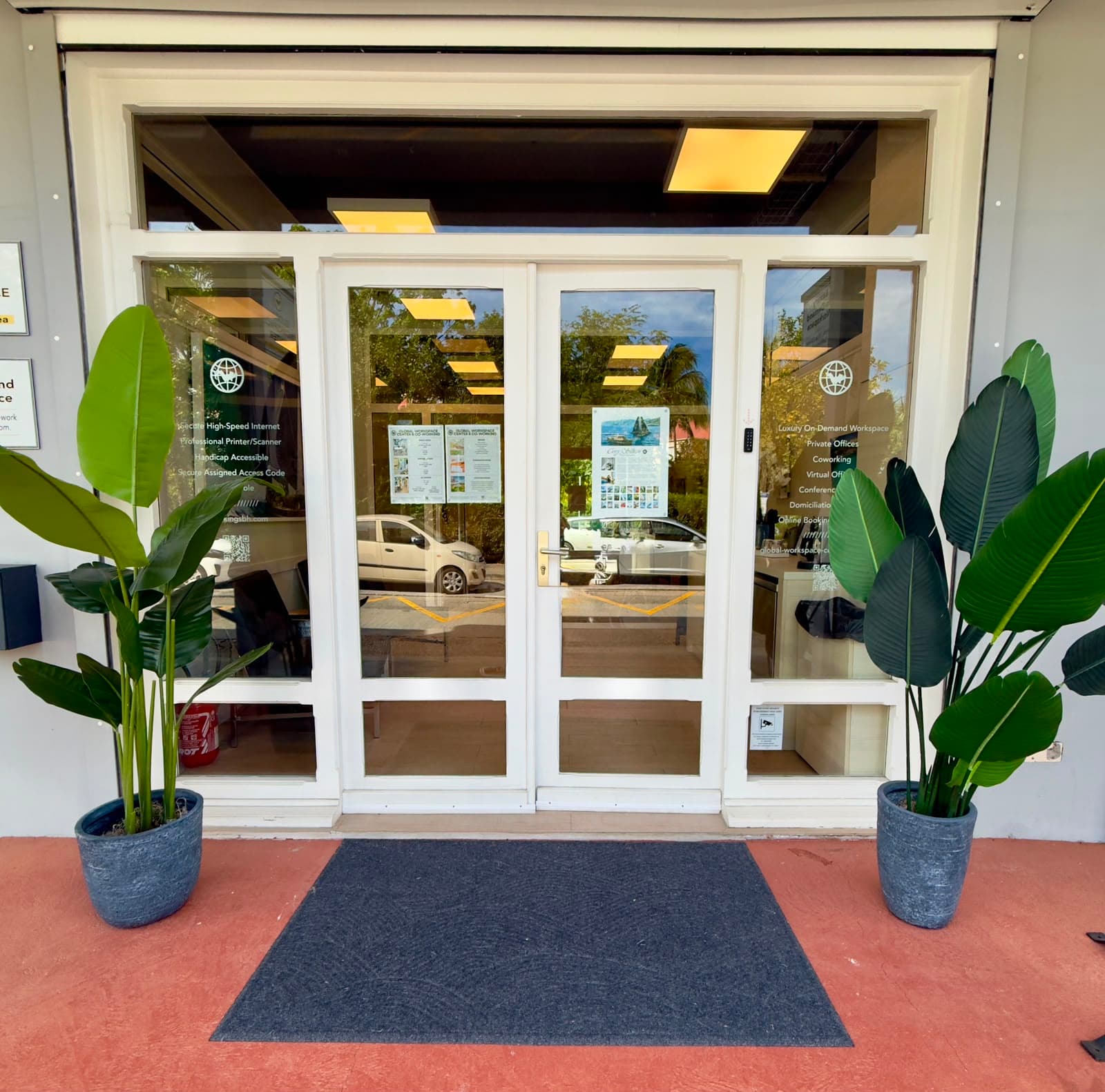 Entrée du centre